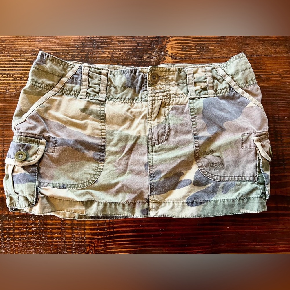 Abercrombie & Fitch Camouflage Mini Skirt Size 00